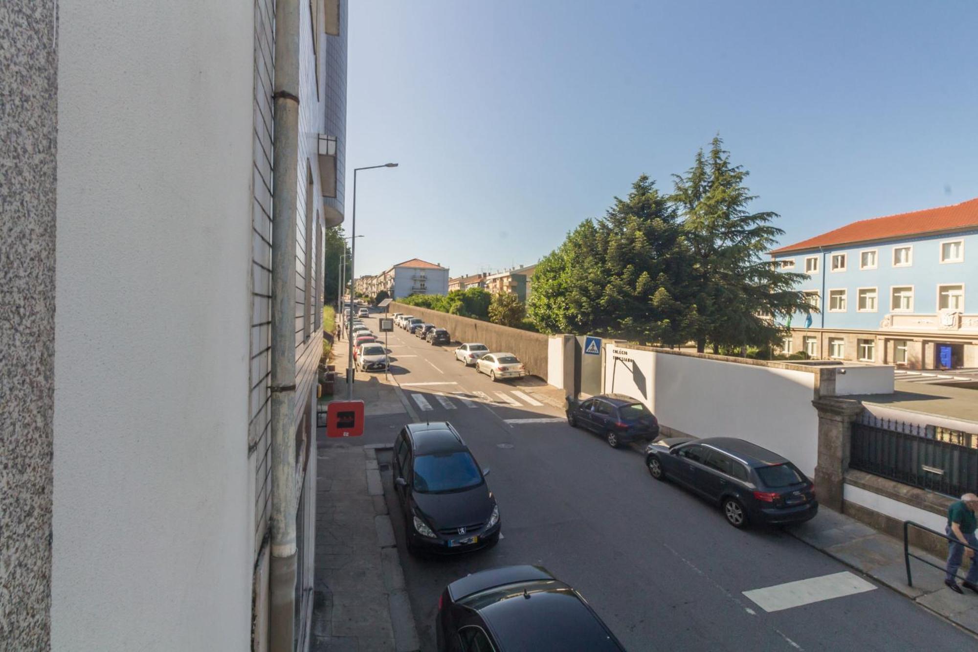 Taxa - T2 No Centro Da Cidade - Braga Appartement Buitenkant foto